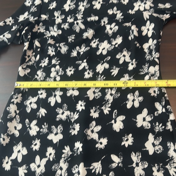 AMERICAN LIVING Women's Celinda Black White Floral Printed Bell Sleeve Dress - Picture 12 of 14